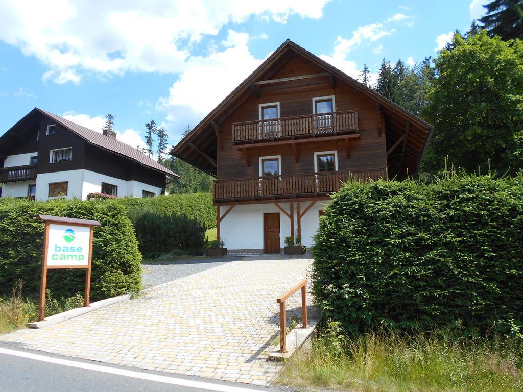 Apartmany Base Camp Železná Ruda Exteriör bild