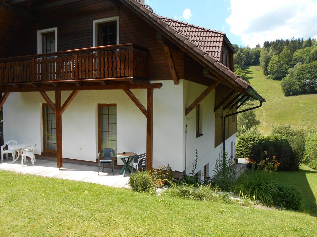 Apartmany Base Camp Železná Ruda Exteriör bild