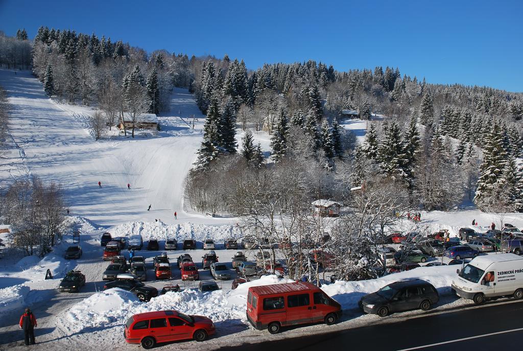 Apartmany Base Camp Železná Ruda Exteriör bild